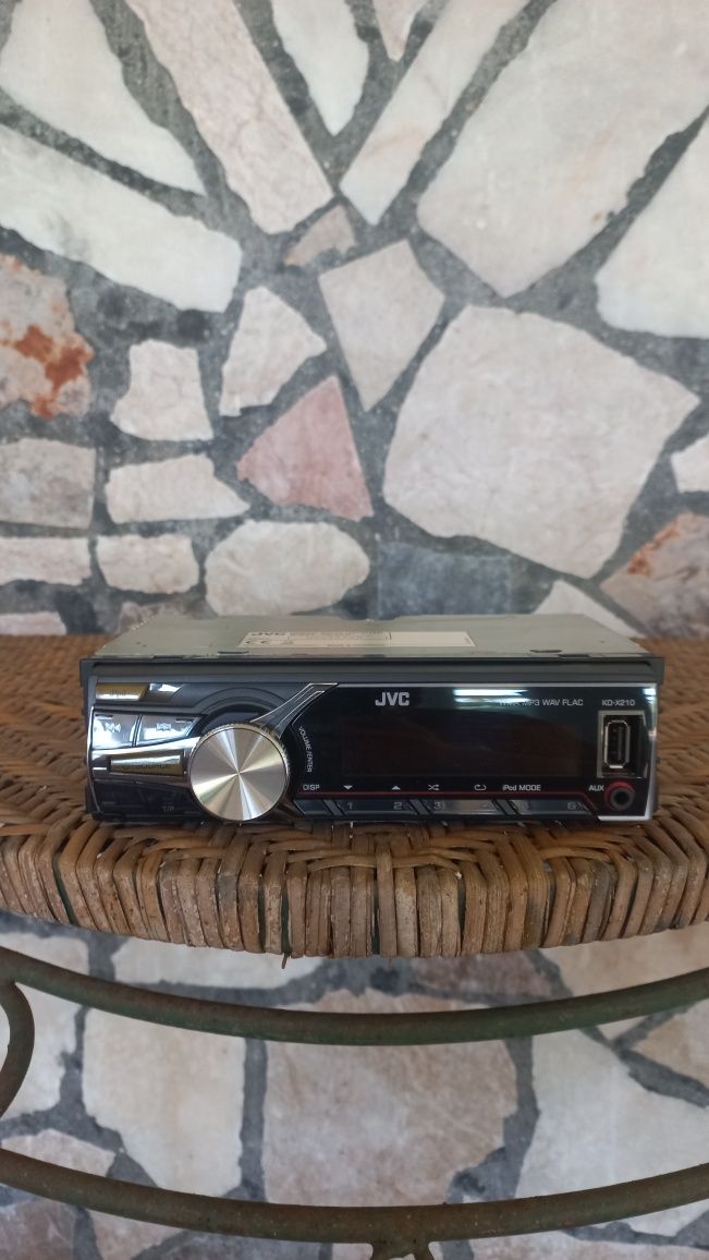 Rádio JVC para automóvel