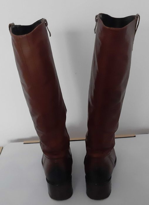 Skórzane kozaki NESSI roz. 39