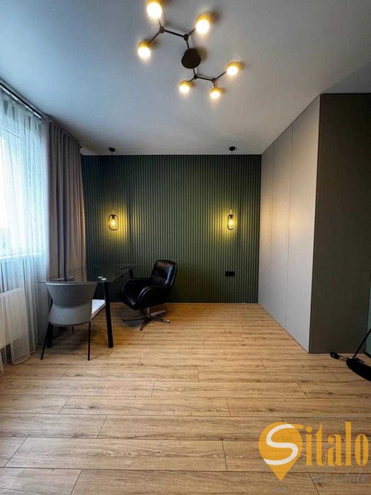 Продаж 2 кімнатної квартири, вулиця  Кругла ( Варшавська)