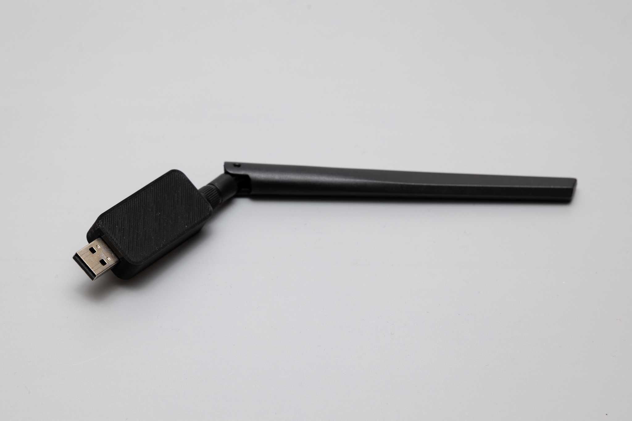 Koordynator CC2652P z obudową i anteną - bramka smarthome zigbee