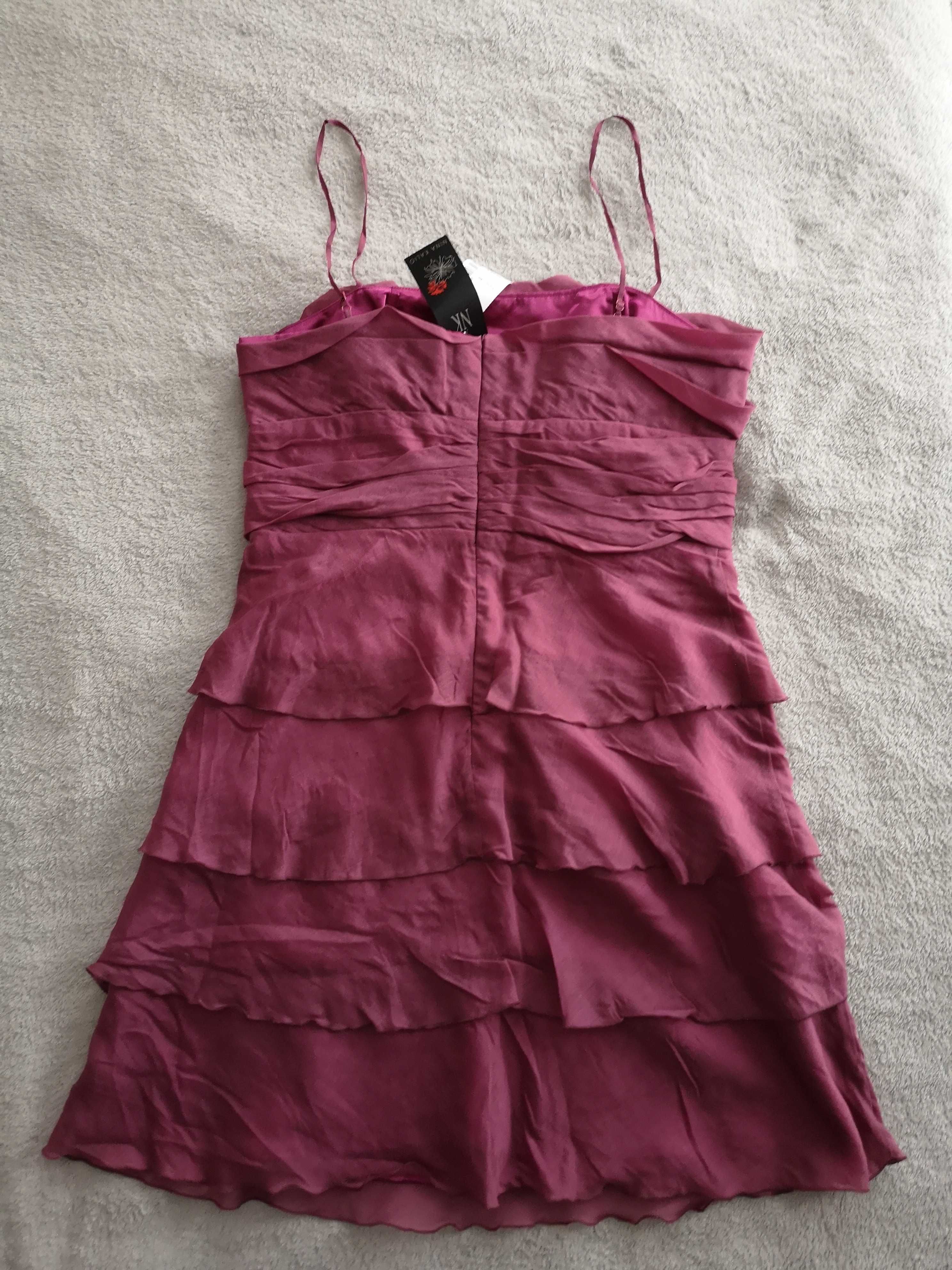 Nowa elegancka fioletowa sukienka z falbanami Nina Kalio 46