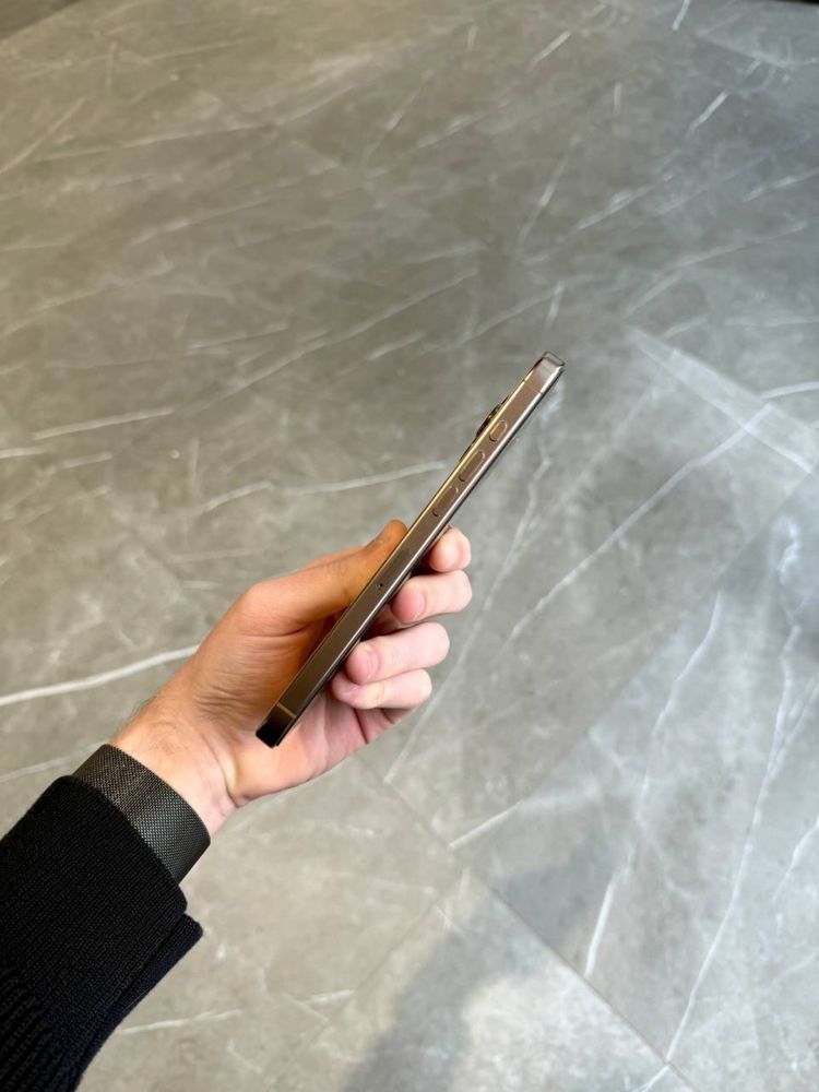 Б/у iPhone 16 Pro Max 256Gb Desert Гарантия от Магазина и Apple