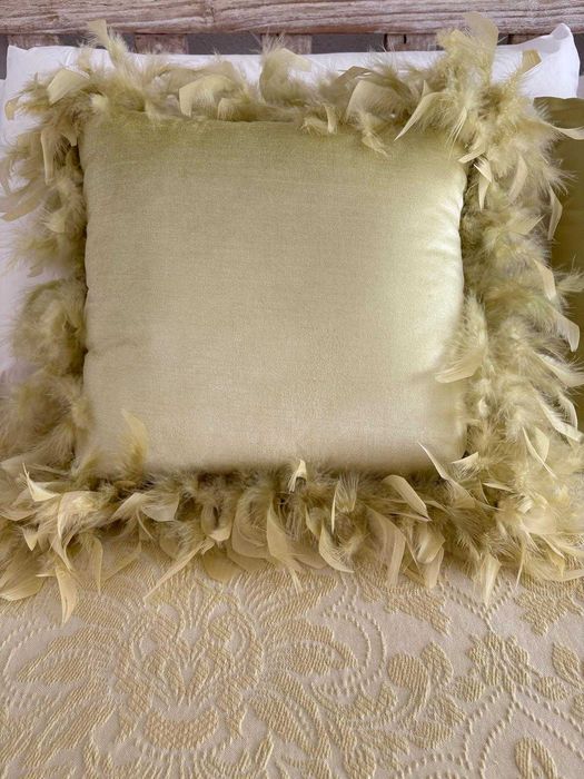 Colchã e conjunto de almofadas Zara Home