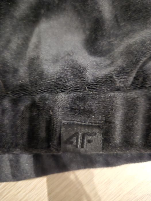 Bluza welurowa 4f rozmiar S