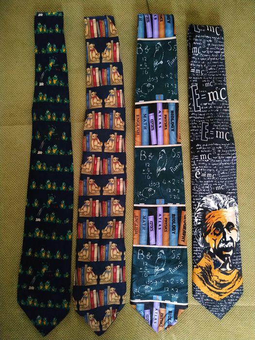 Галстуки тематические ( Новый год, музыка, книги, искусство, животные)