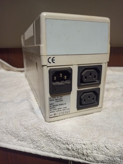 Источник бесперебойного питания POWERCOM KIN-525A ДЖП, ИБП, УПС