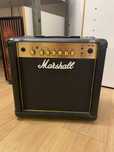 Wzmacniacz - Marshall MG15R