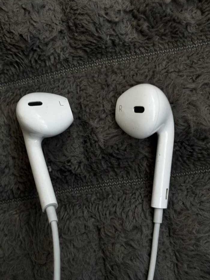 słuchawki apple earpods z przejściem na lightning