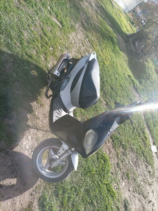 Скутер Benelli Італія