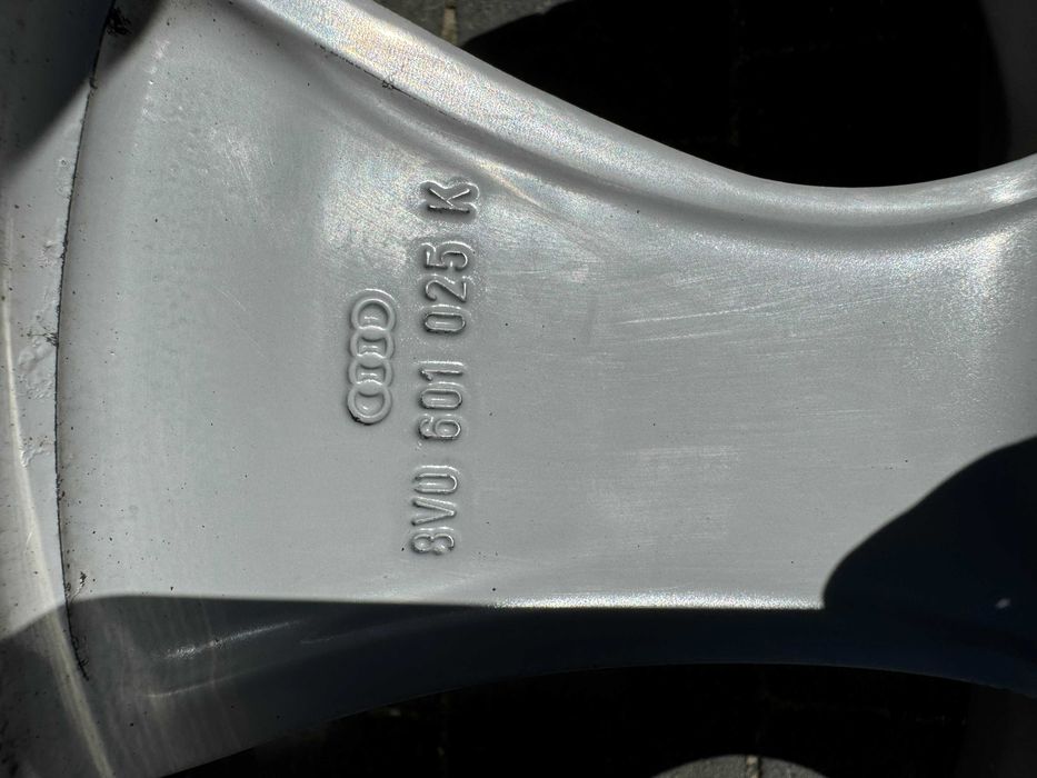 Zima R18 Audi A3 8P0,8V0,A4 B5,B6,B7,VW Golf,Skoda OCTAVIA,Seat LEON