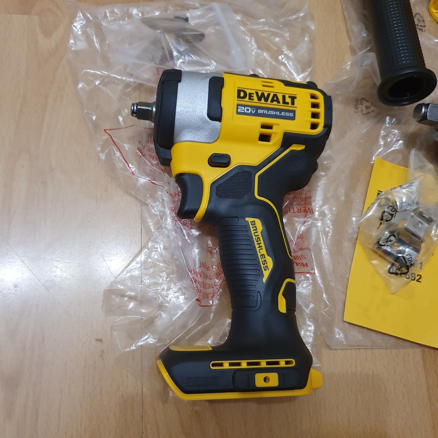 Dewalt 20V zestaw narzędzi, klucz udarowy,frezarka do płyt GK,wkretark