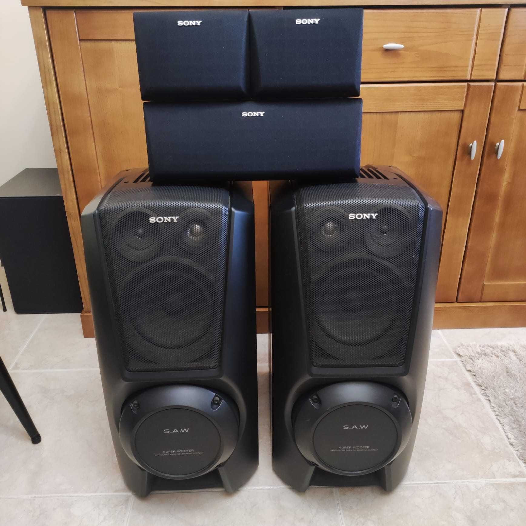 Colunas Sony XB8AV em ótimo estado.
