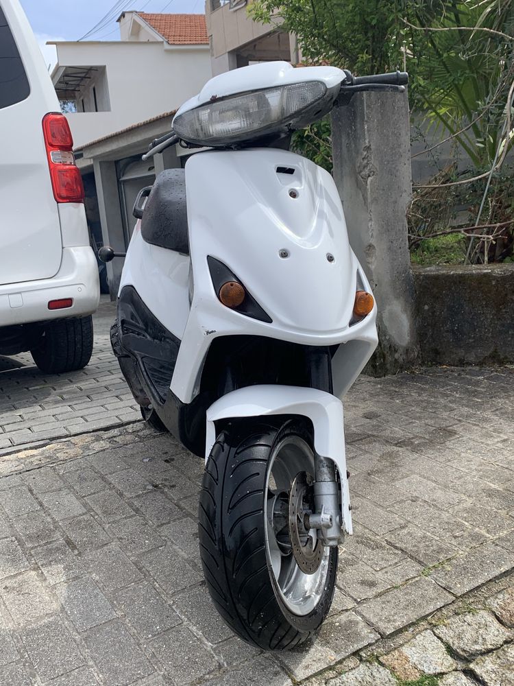 Vendo scooter em bom estado