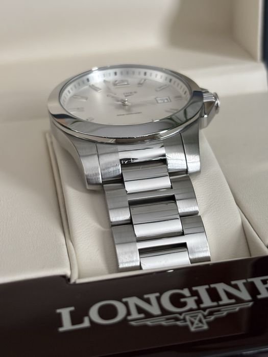 Longines Conquest 41 mm kwarcowy srebrny L3.759.4.76.6