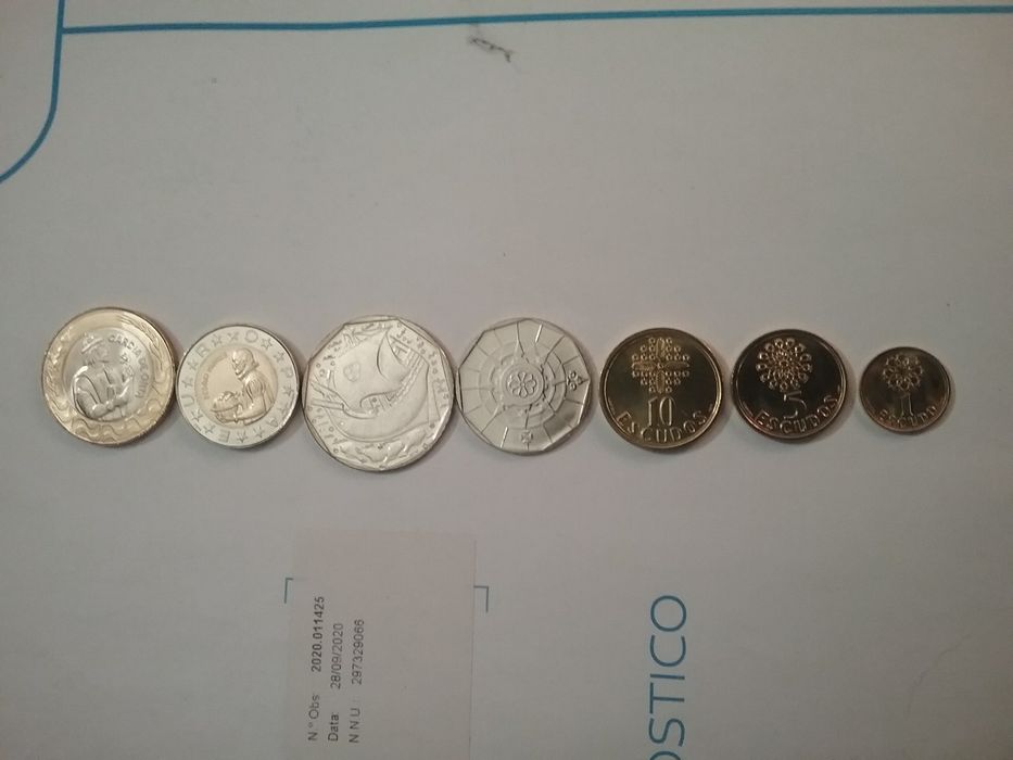 Vendo última série de moedas dó ano 2001 de Portugal