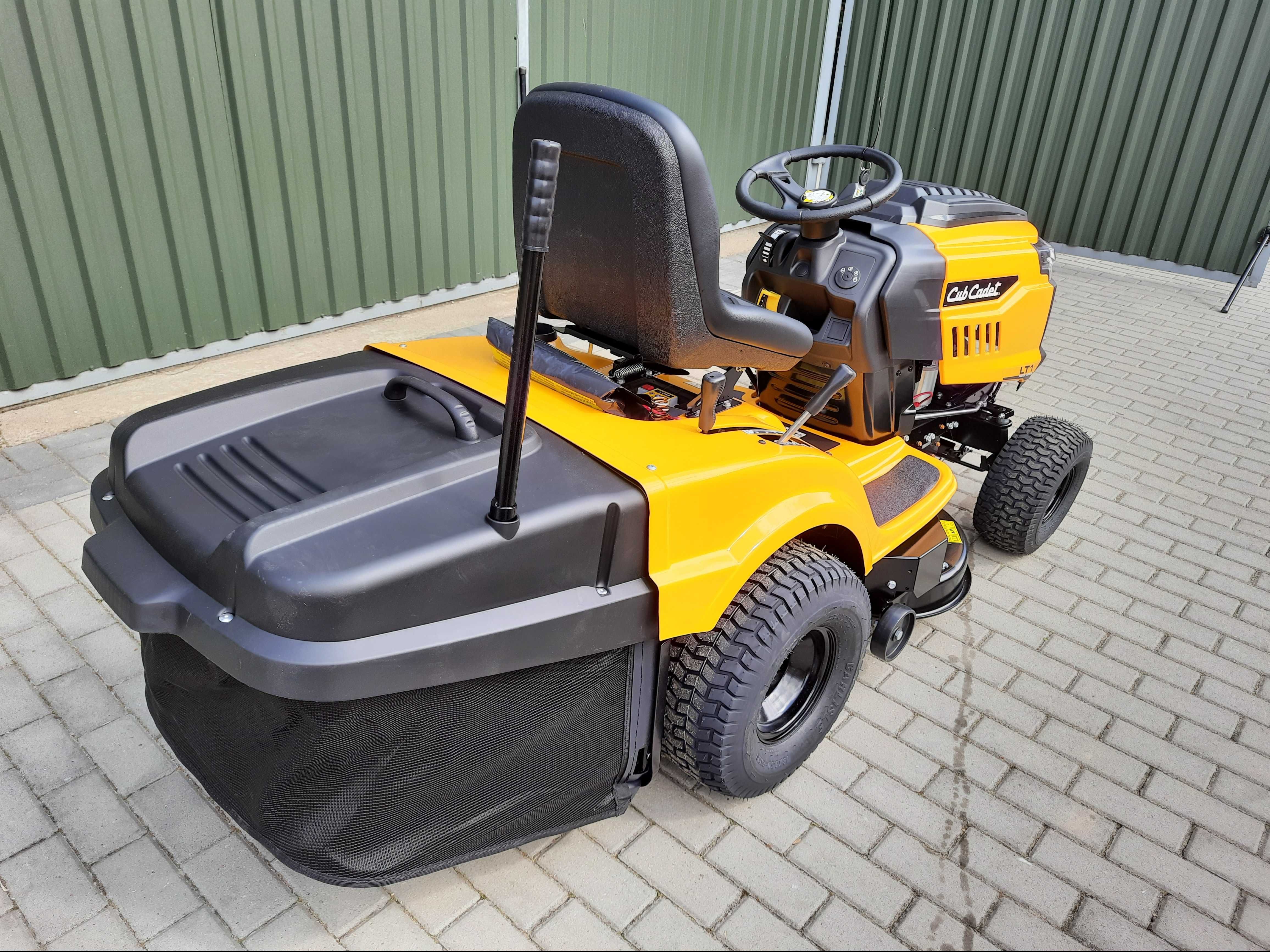 NAJNOWSZY Traktorek Kosiarka CUB CADET 15KM Pompa LT1 NR92 z Koszem