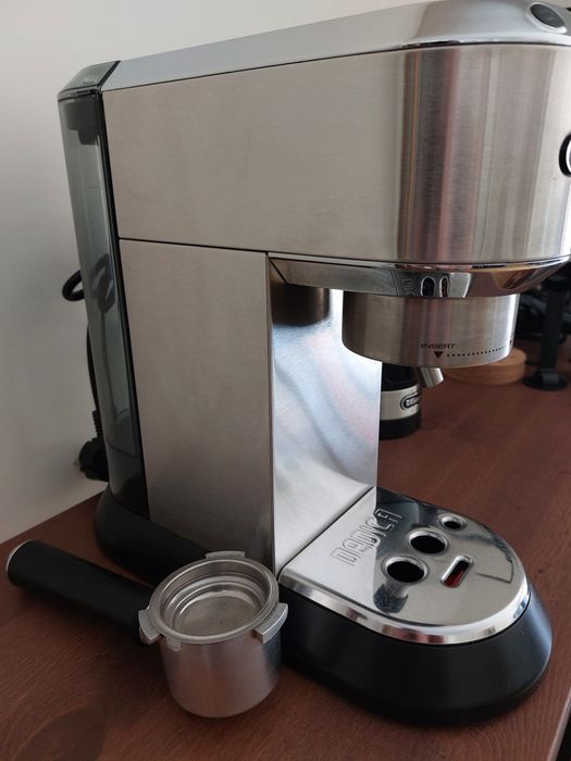 Maquina de Cafe Manual Delonghi Dedica Style + Moinho KG210