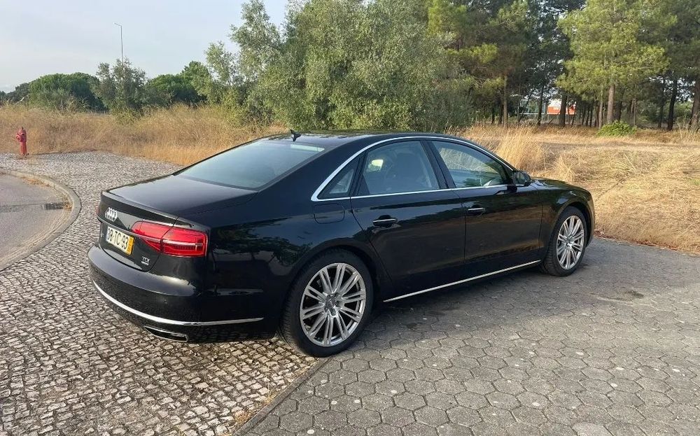Audi A8 3.0 TDI V6 quattro Clean Diesel Exclusive