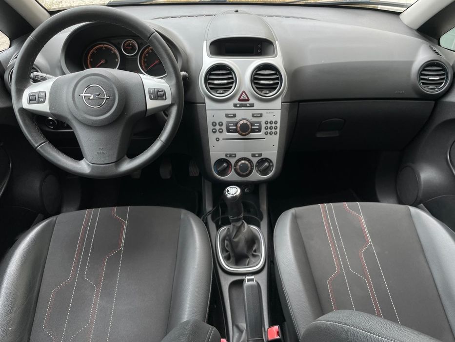 Opel corsa 1.3  CDTI Cosmo 5 portas com A/C