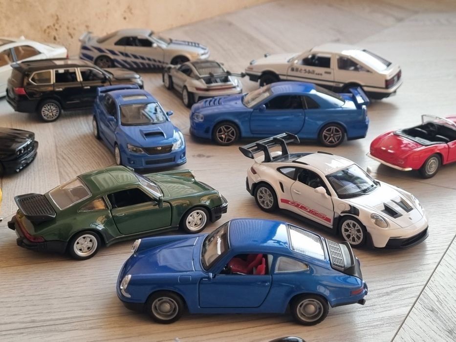 Іграшкові модельки авто (1:32 - 1:42). BMW, Volvo, Mercedes, Audi тощо