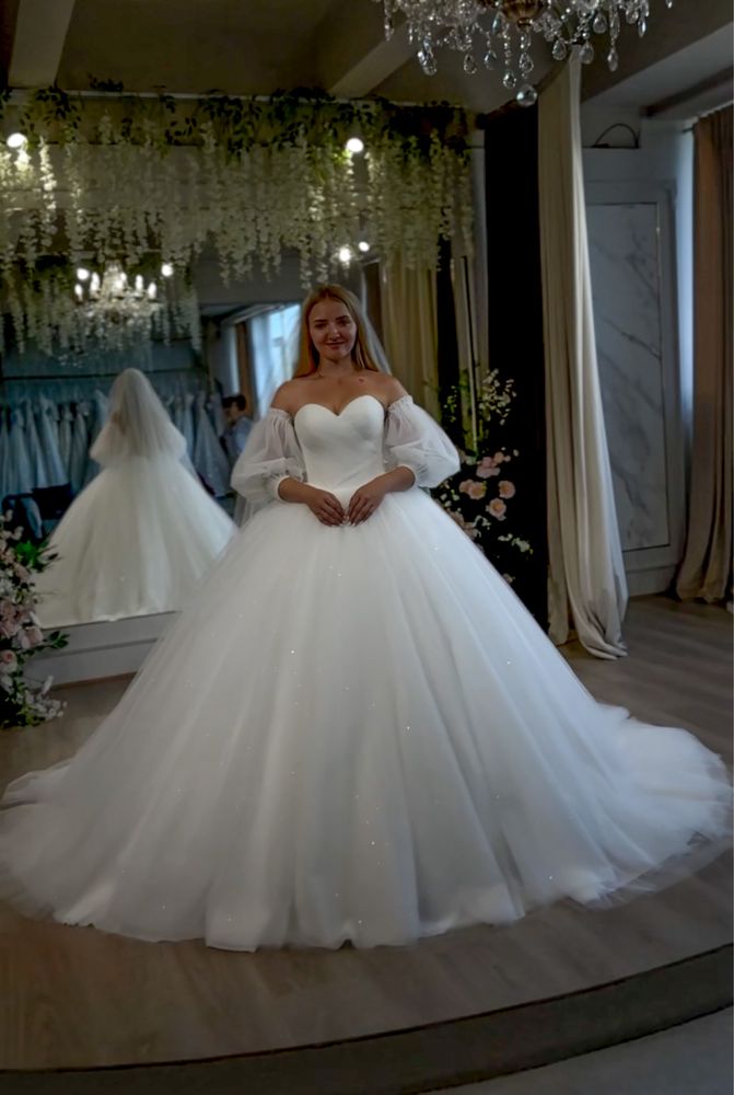 Весільна сукня від Vladiyan