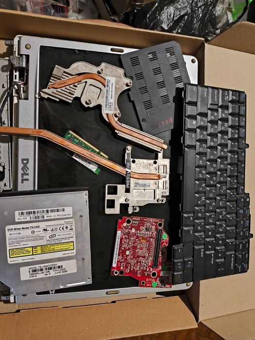 Dell Inspiron 6400 разбираю