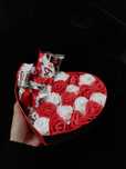 Prezentowe pudełko z różami HANDMADE
