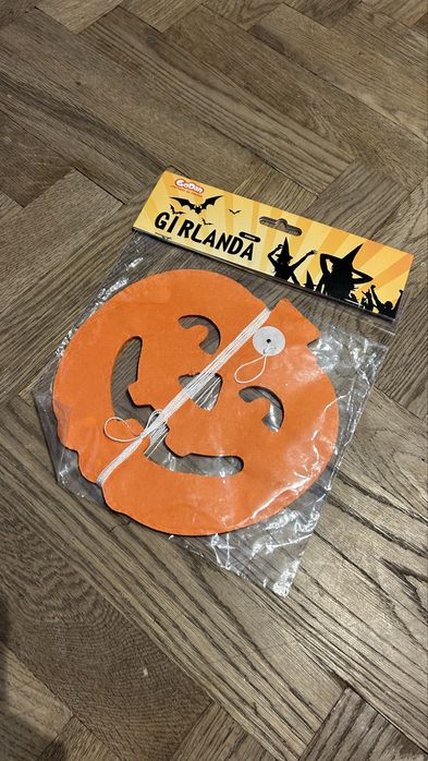 Girlanda dynia na Halloween