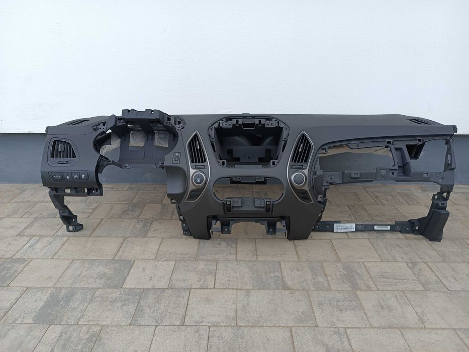 deska kokpit konsola HYUNDAI IX 35 regeneracja