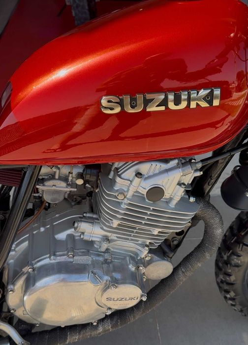 Suzuki Moto GN250