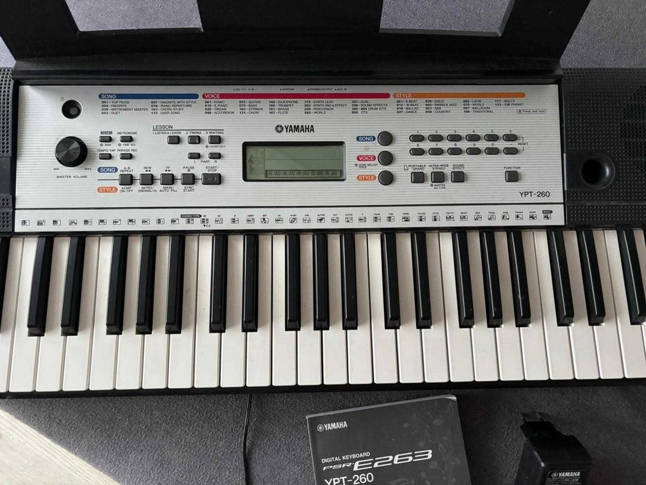 YAMAHA Keyboard PSR-E263
