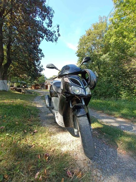 Aprilia sportsity 250