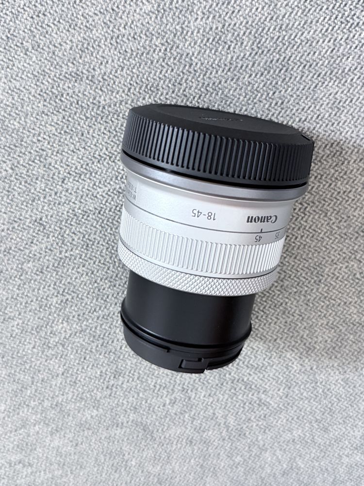 Máquina Fotográfica CANON EOS R50 WHITE + RF-S 18-45MM SILVER