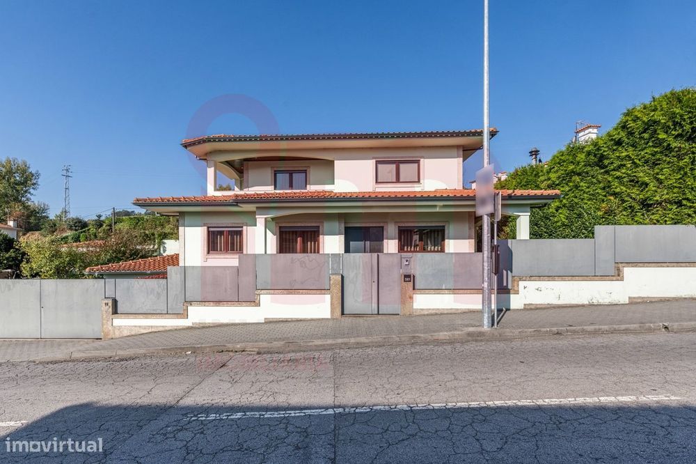 Moradia Isolada T3 Venda em Nespereira,Guimarães