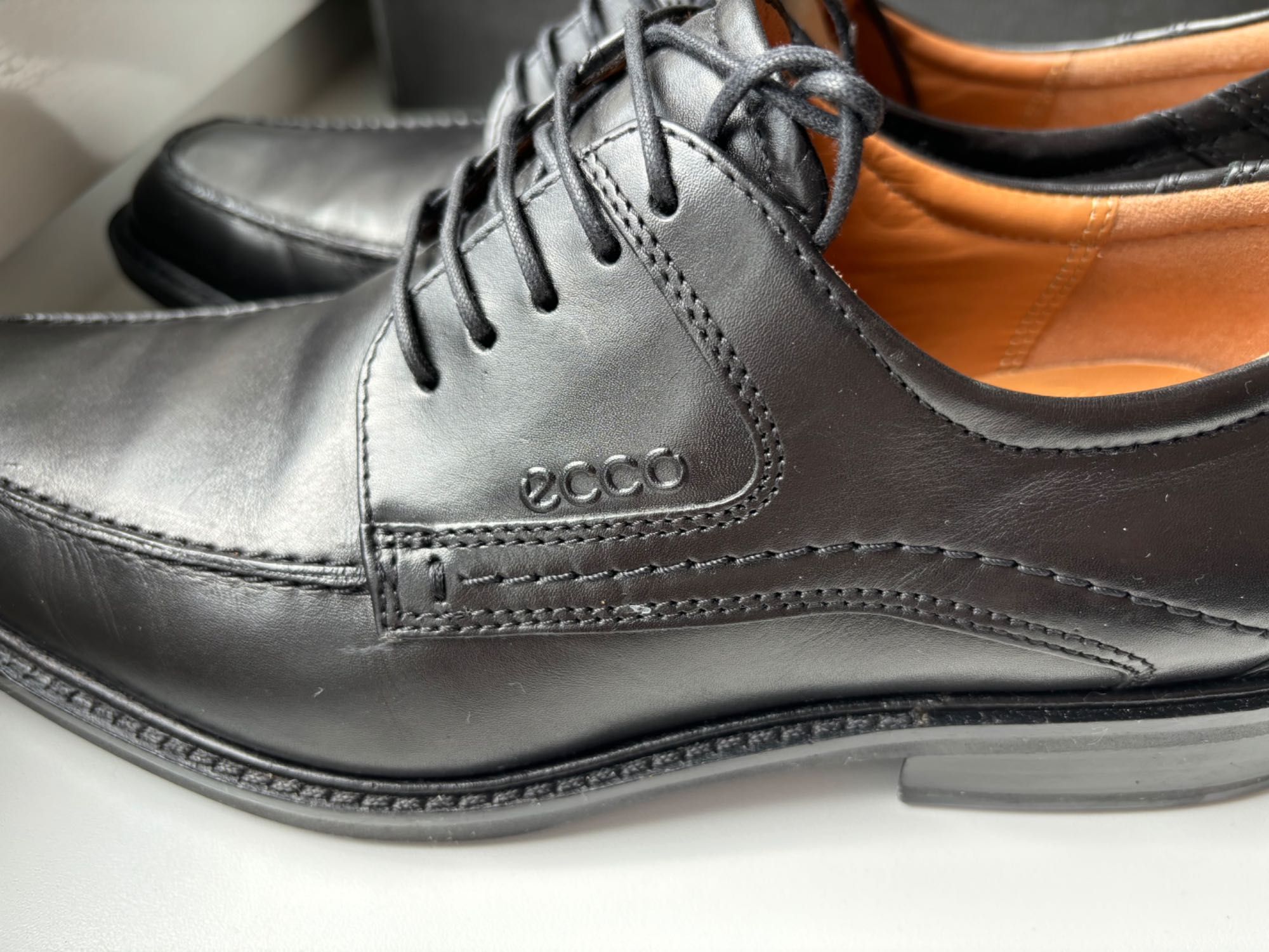 Шкіряні чоловічі туфлі Ecco Windsor (41 розмір)