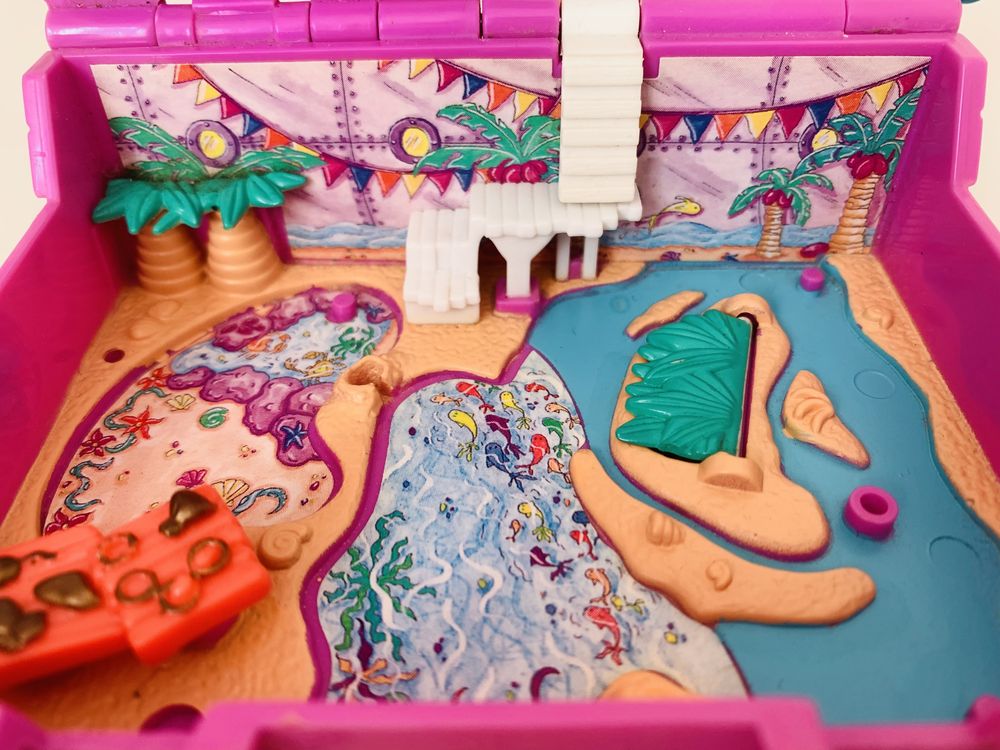 Polly Pocket Bluebird Polly Pocket Surf 'n Swim Island vintage