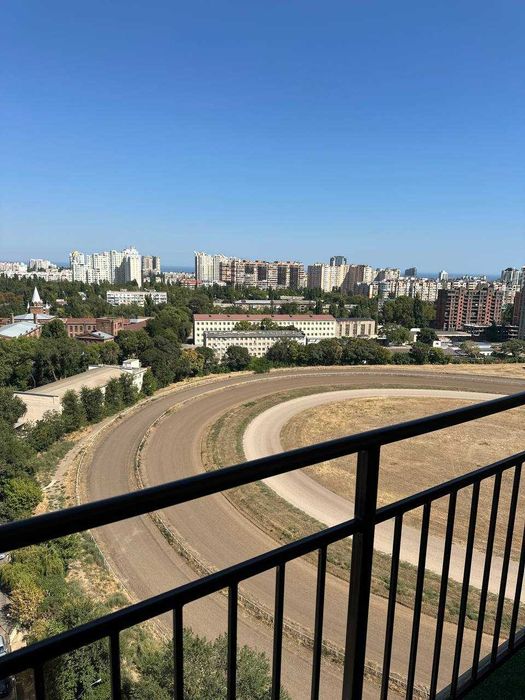 Продам однокомнатную квартиру в ЖК 60 Жемчужина на Краснова