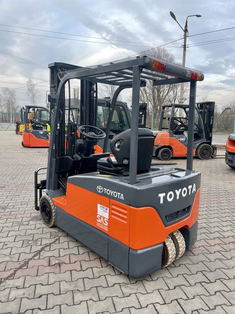 Навантажувач електричний TOYOTA 7FBEF18 1.8т, 4.7м 2005р.