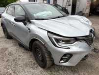 Renault Captur benzyna 22 rok