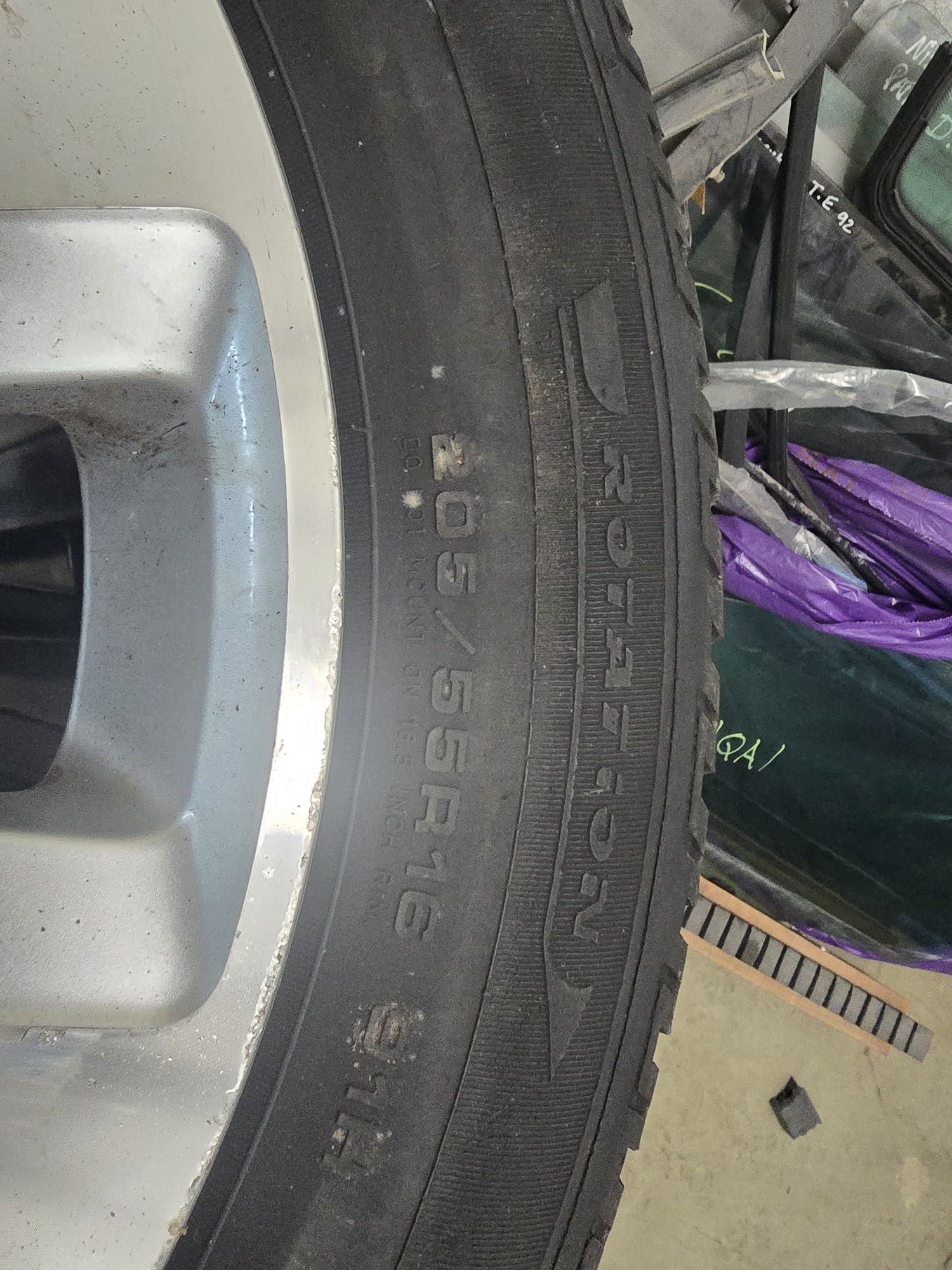 Jantes originais Golf 7 205/55 r16 com pneus