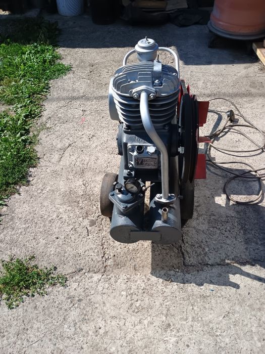 Продам компрессор со7б.