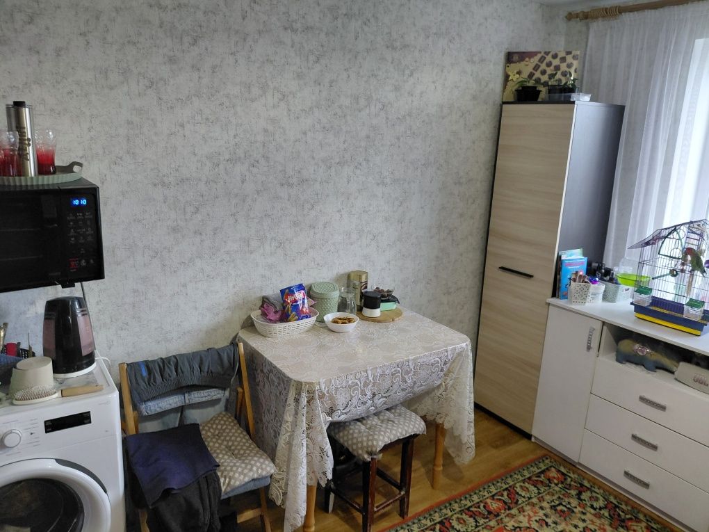Продаж кімнати.Шкільна