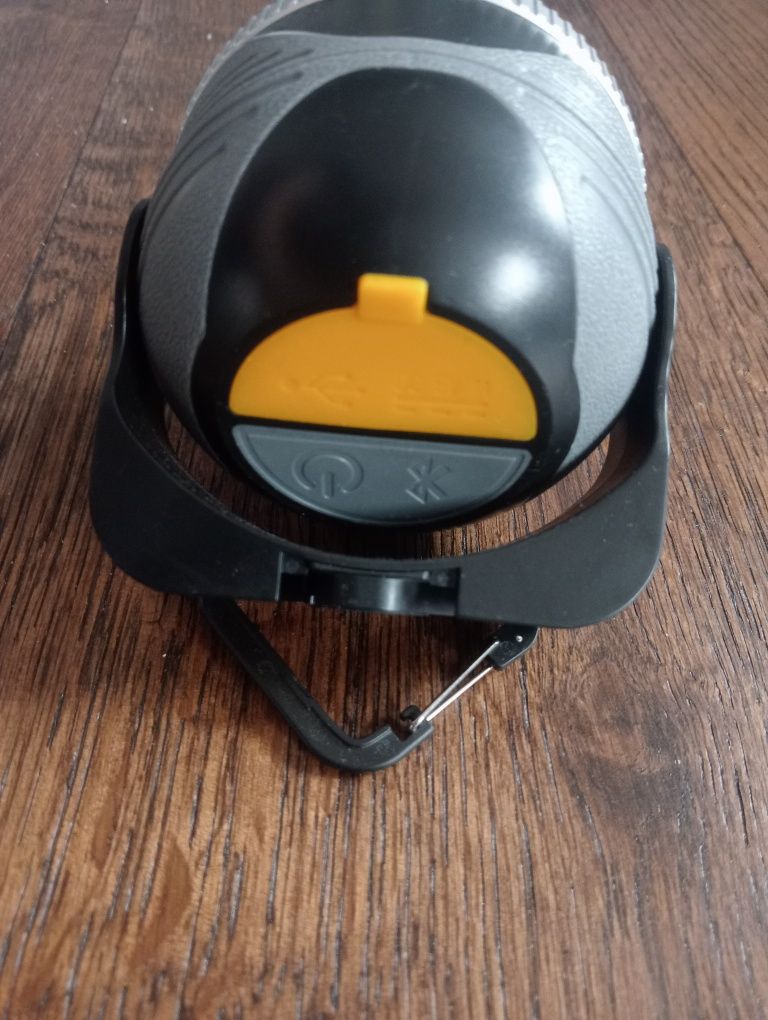 Przenośny głosnik lampka powerban k
