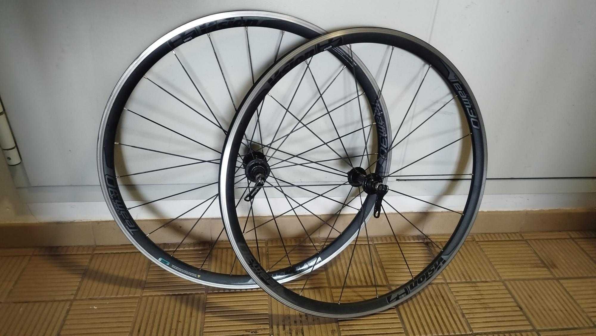 Material Bicicleta Estrada e BTT (selim carbono, pneus, rodas, etc)