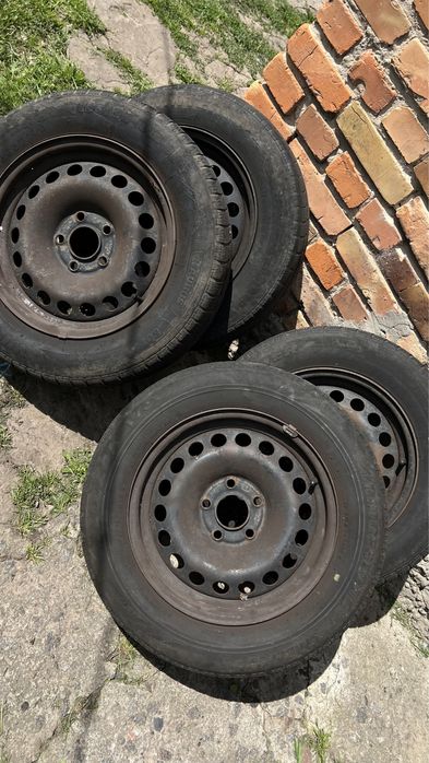Диски з шинами в хорошому стані