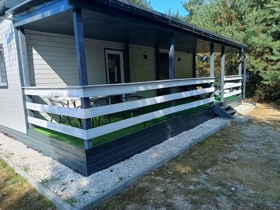 Domek całoroczny do przeniesienia z tarasem 3 szt z wyposażeniem