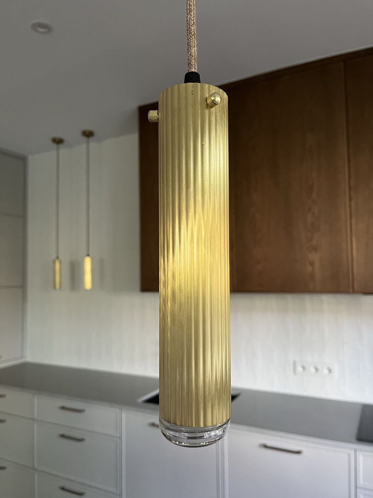 Lampy zlote zwisy nad wyspe x5 Globej Hubble