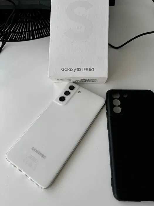 Samsung Galaxy S21 FE 5G 6/128GB biały