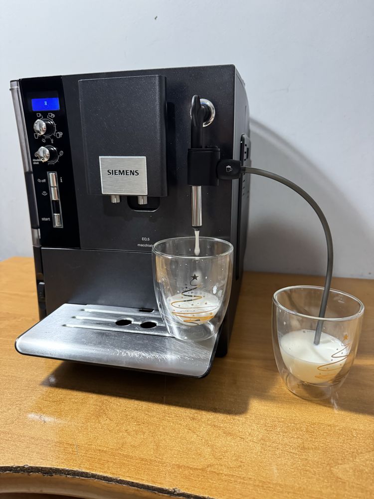 Ekspres Siemens EQ5 Macchiato Po Gruntownym Serwisie Gwarancja