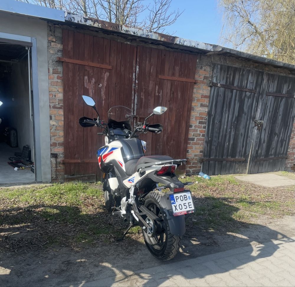 Barton GT 125 – 2024 | 890 km | Kufer